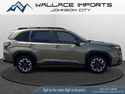 Certified 2025 Subaru Forester Premium w/ Convenience Package #1 AWD/4WD image 6