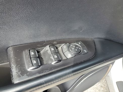 Used 2019 Lincoln Nautilus Select image 18