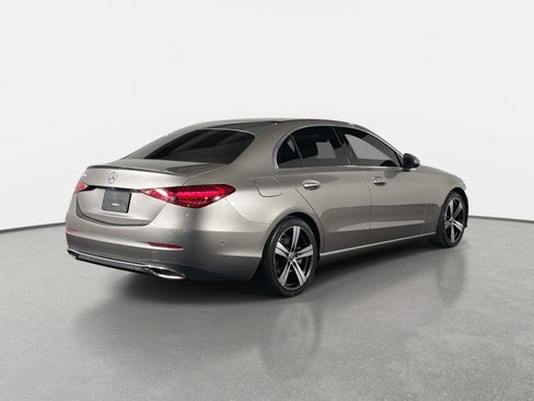Used 2022 Mercedes-Benz C 300 Sedan image 3