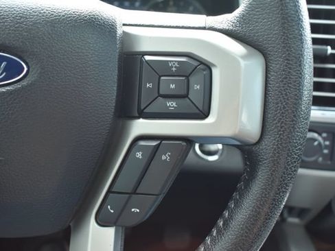 Used 2015 Ford F150 Lariat w/ Equipment Group 502A Luxury AWD/4WD image 26