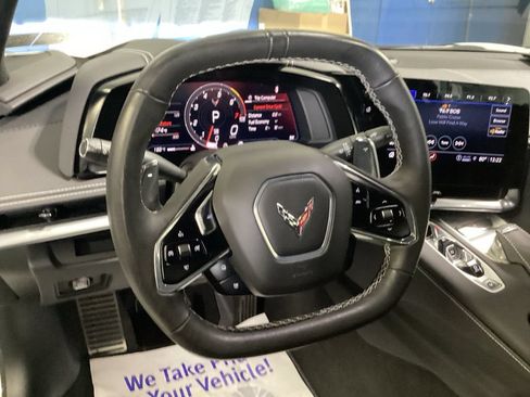 Used 2021 Chevrolet Corvette Stingray Coupe w/ Z51 Performance Package RWD image 14