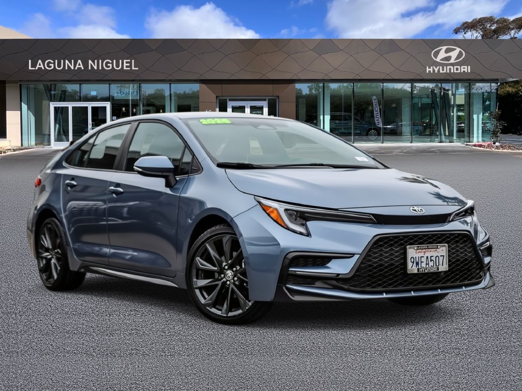 Used 2026 Toyota Corolla SE w/ SE Package FWD image 1