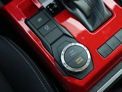 Used 2025 Toyota Tacoma TRD Sport w/ TRD Sport Upgrade Package image 25