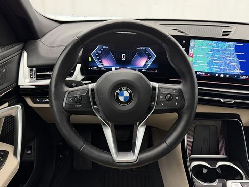 Used 2025 BMW X2 xDrive28i image 10