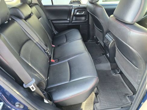 Used 2022 Toyota 4Runner TRD Off-Road Premium w/ Moonroof Package AWD/4WD image 19