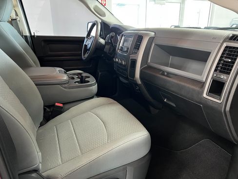 Used 2019 RAM 1500 Express w/ Wheel & Sound Group AWD/4WD image 26