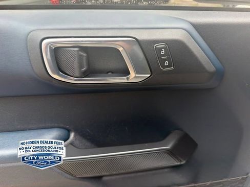 Used 2024 Ford Bronco Outer Banks AWD/4WD image 5