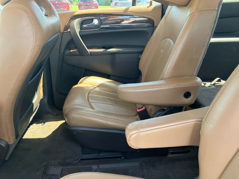 Used 2013 Buick Enclave Leather w/ Trailering Provision Package FWD image 29