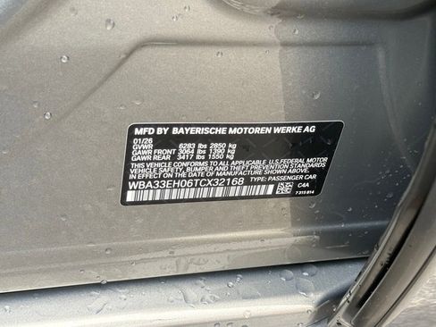 New 2026 BMW 740i xDrive w/ Premium Package image 28