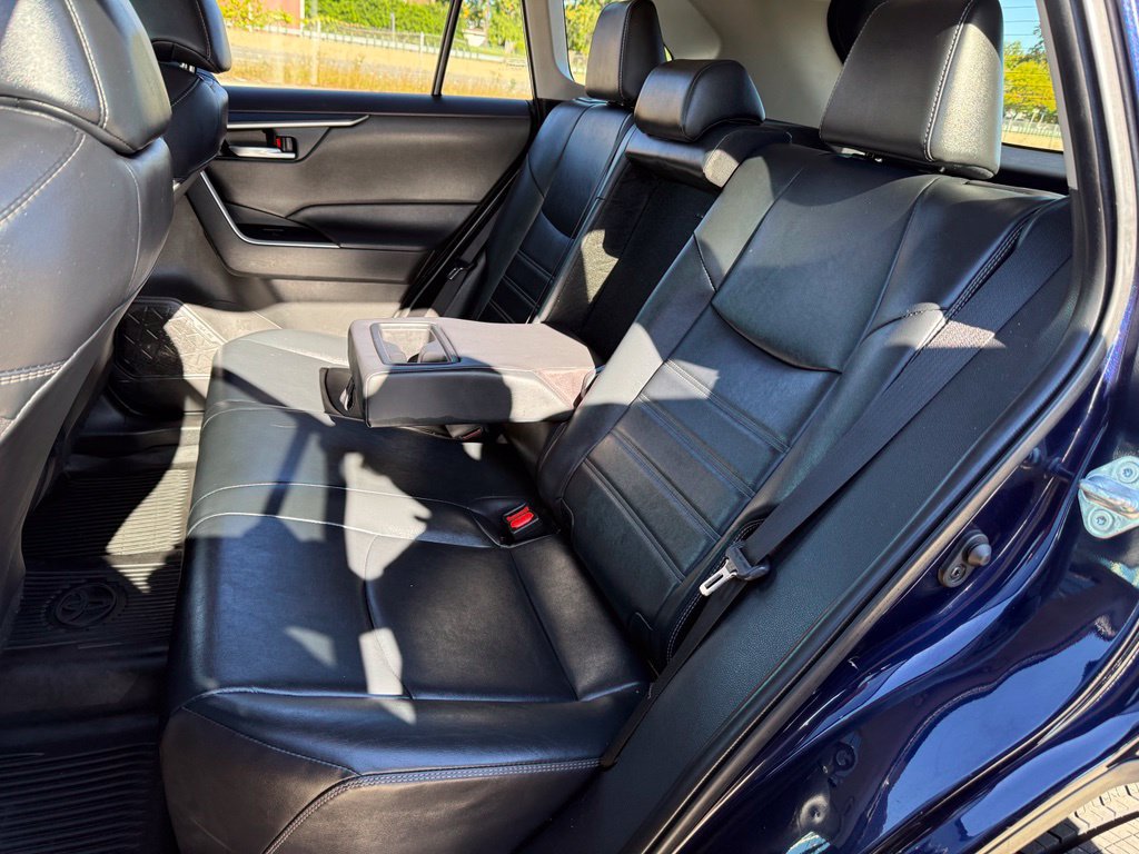 Used 2021 Toyota RAV4 XLE Premium AWD/4WD image 22