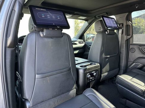 Used 2021 GMC Yukon Denali w/ Denali Ultimate Package image 16