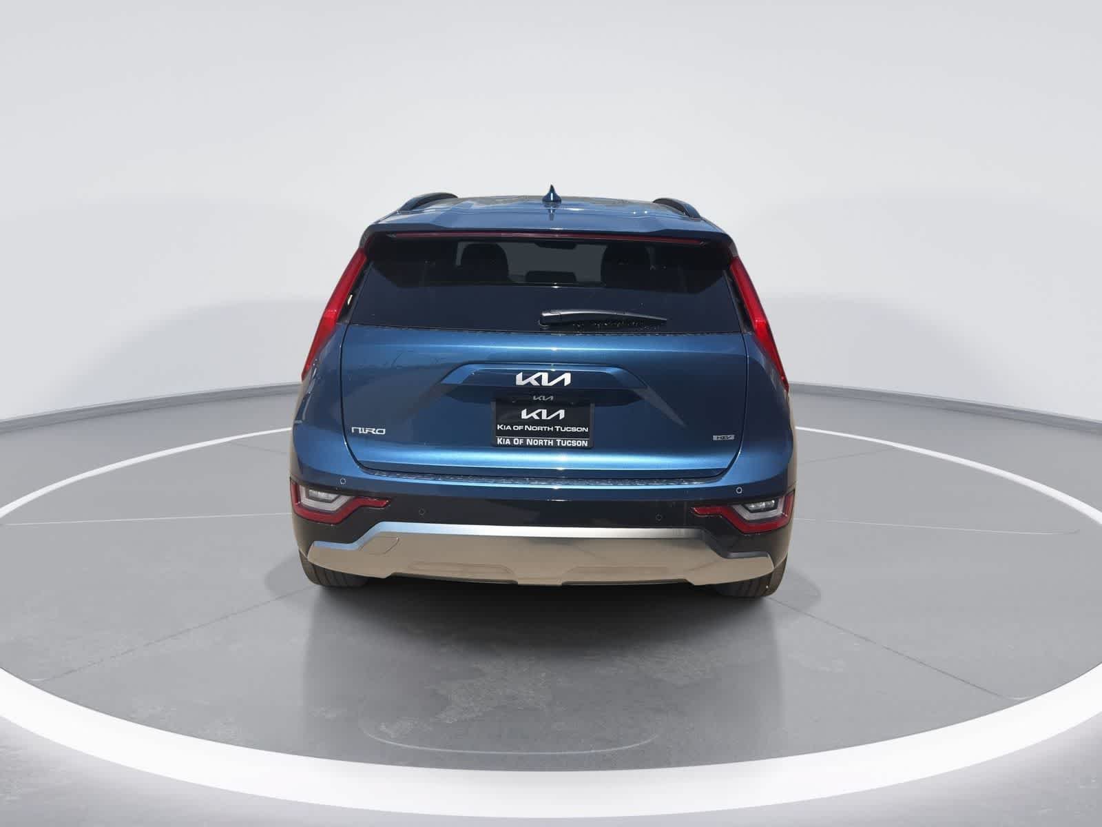 New 2026 Kia Niro SX Touring FWD image 7