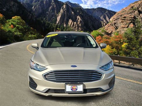 Used 2019 Ford Fusion SE image 6