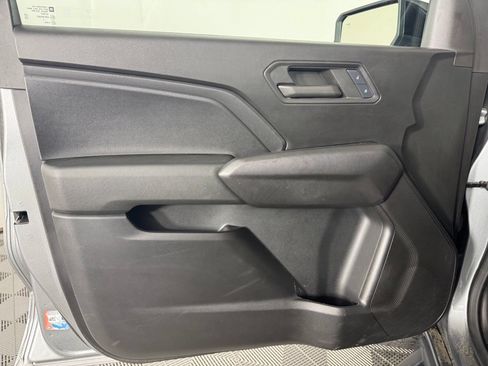 Used 2024 Chevrolet Colorado Trail Boss w/ Advanced Trailering Package AWD/4WD image 9