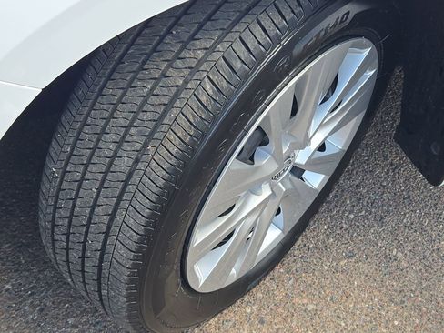 Used 2025 Nissan Sentra S FWD image 31