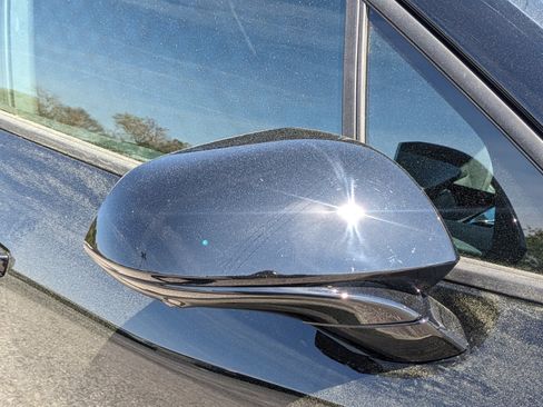 New 2025 Chevrolet Blazer EV LT w/ Midnight/Sport Edition image 12