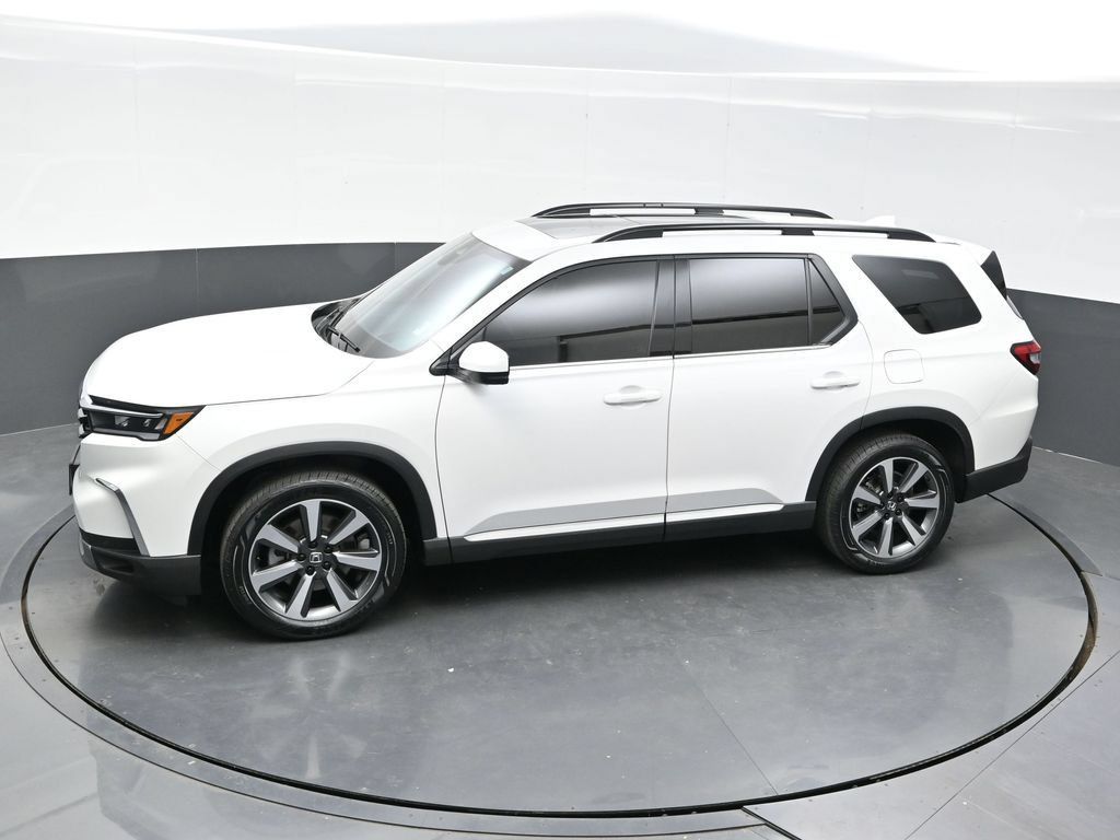 Used 2023 Honda Pilot Elite image 38