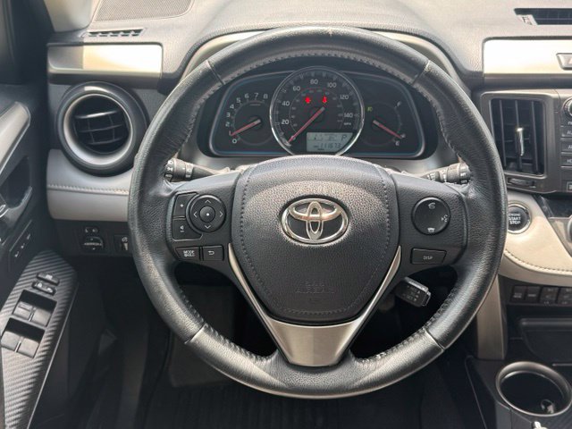 Used 2014 Toyota RAV4 Limited w/ Preferred Accessory Package AWD/4WD image 10