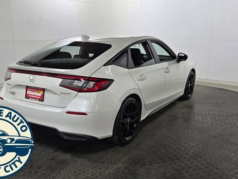 Used 2023 Honda Civic Sport image 7