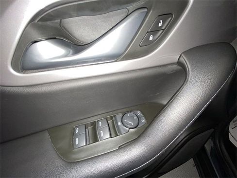 Used 2022 Chevrolet Blazer LT image 13