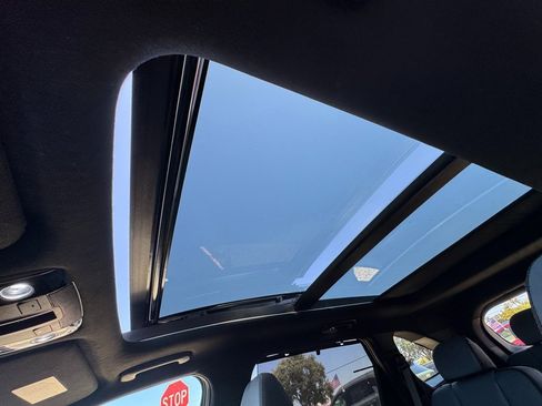 Certified 2025 Kia Sorento SX Prestige image 19