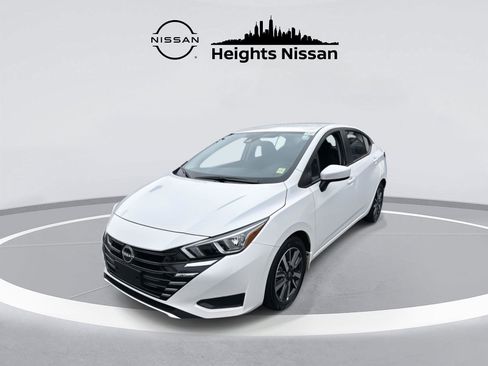 Used 2024 Nissan Versa SV w/ Trunk Package image 4