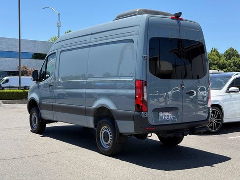 Used 2025 Mercedes-Benz Sprinter 2500 image 5