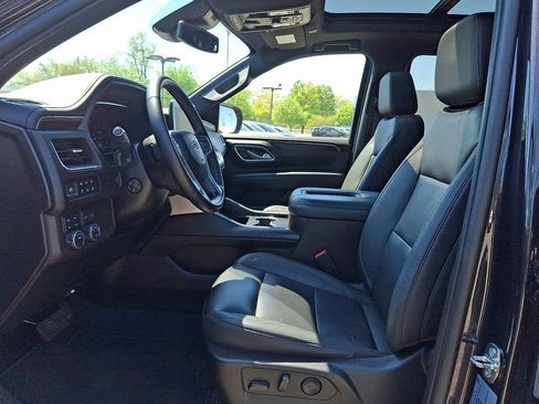 Certified 2023 Chevrolet Suburban Z71 w/ Luxury Package AWD/4WD image 15