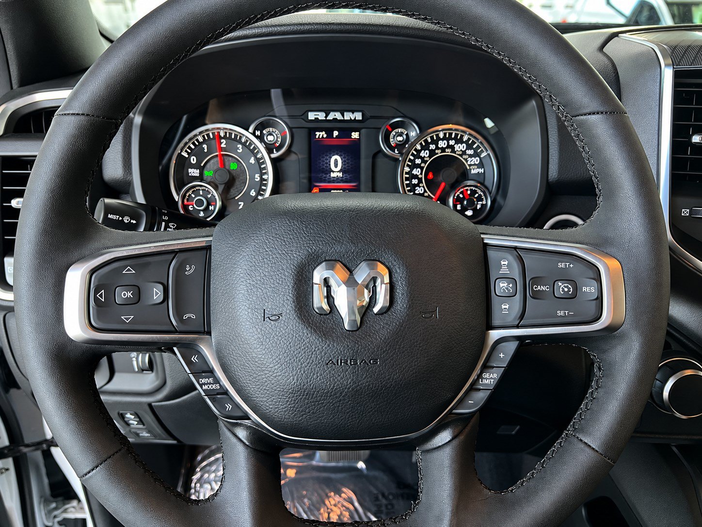 Used 2025 RAM 1500 Big Horn AWD/4WD image 12