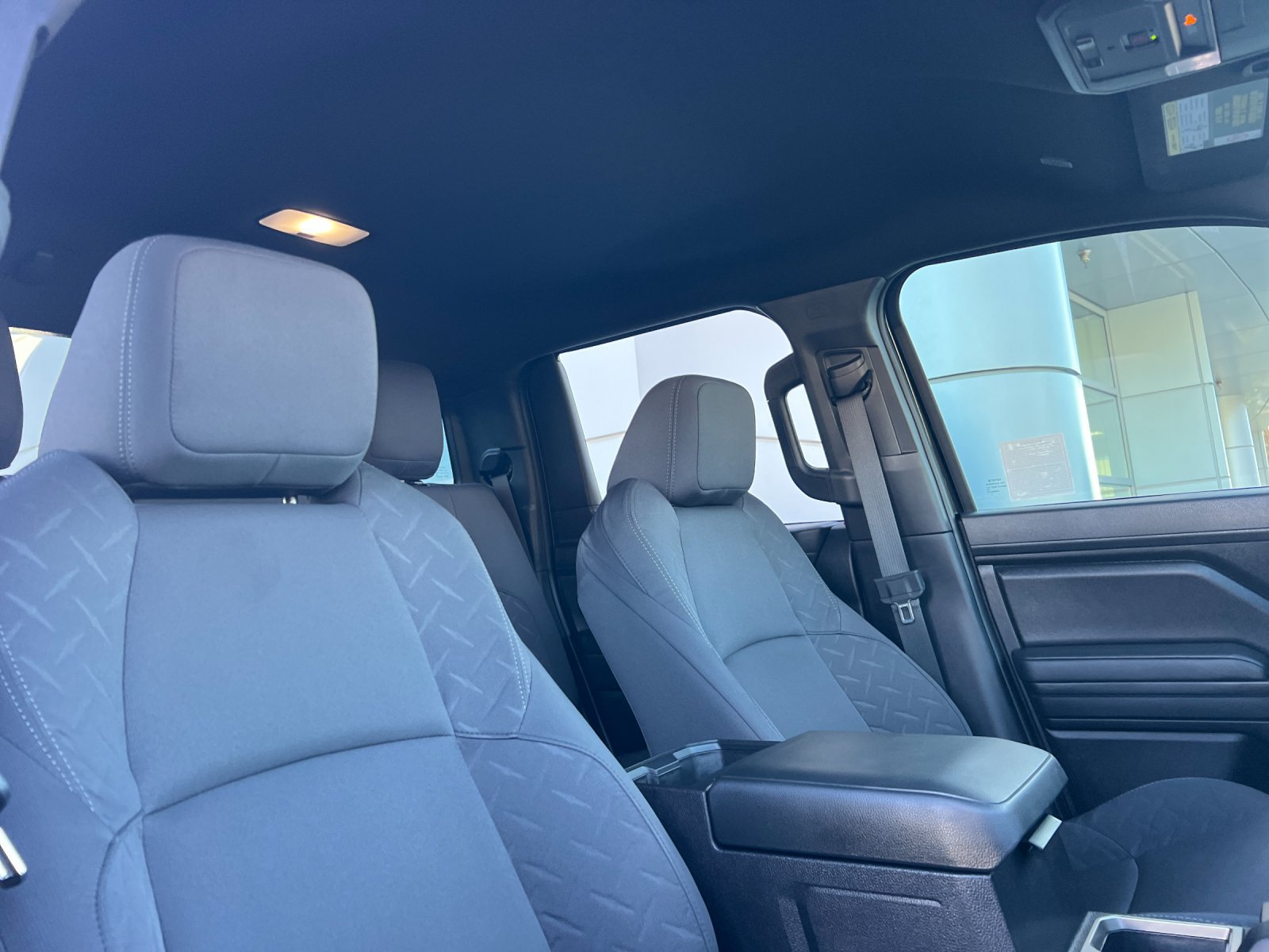 Used 2025 Toyota Tacoma SR AWD/4WD image 15