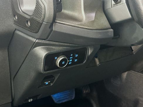 Used 2025 Ford Bronco Badlands AWD/4WD image 17