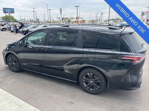 Used 2026 Toyota Sienna XSE AWD/4WD image 7