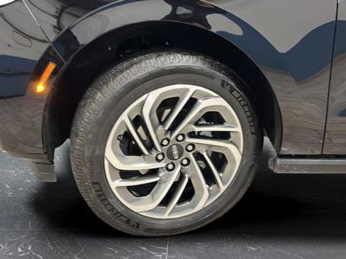 Used 2025 Lincoln Navigator Reserve image 30