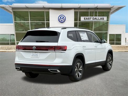 New 2026 Volkswagen Atlas SE image 3