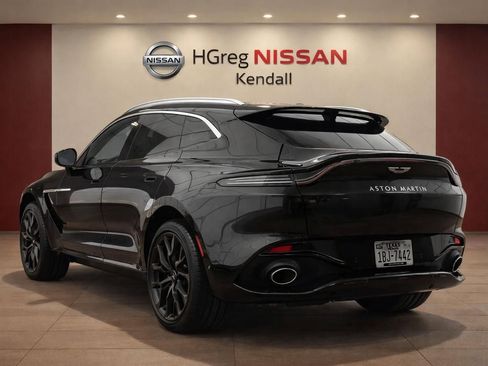 Used 2021 Aston Martin DBX AWD/4WD image 2