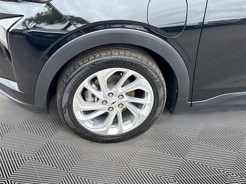 Used 2023 Chevrolet Bolt EUV LT image 35