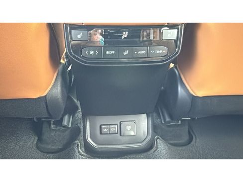New 2026 Toyota Highlander Platinum AWD/4WD image 71