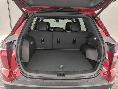 New 2026 Chevrolet Equinox LT w/ Convenience Package II AWD/4WD image 30