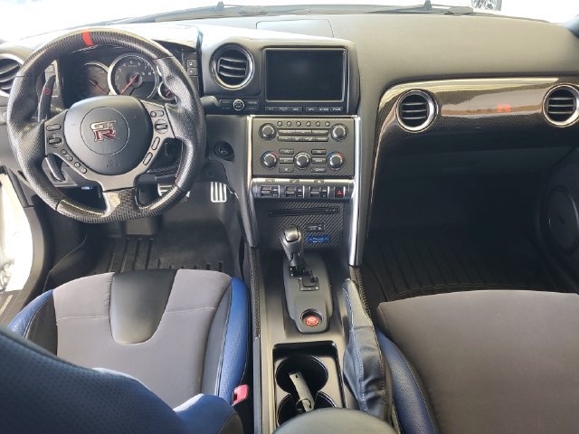 Used 2014 Nissan GT-R Track Edition AWD/4WD image 3