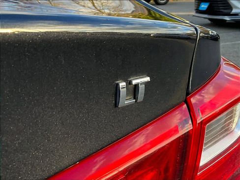 Used 2023 Chevrolet Malibu LT image 29