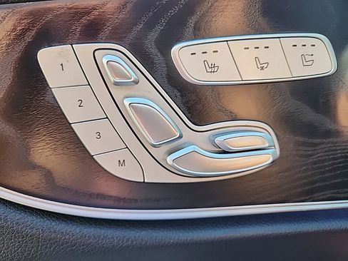 Used 2022 Mercedes-Benz E 450 Cabriolet image 33