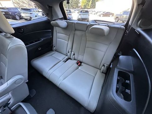 Used 2021 Honda Pilot Elite image 40
