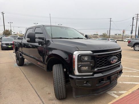 Used 2025 Ford F250 XL w/ STX Appearance Package image 4