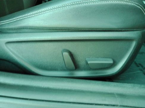 Used 2020 Genesis G70 2.0T image 20