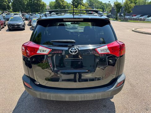 Used 2013 Toyota RAV4 LE AWD/4WD image 6