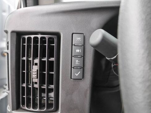 New 2025 Chevrolet Express 3500 Work Van w/ Power Convenience Package image 24