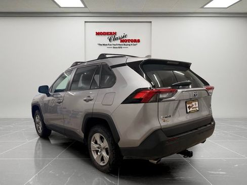 Used 2021 Toyota RAV4 XLE w/ Convenience Package AWD/4WD image 5