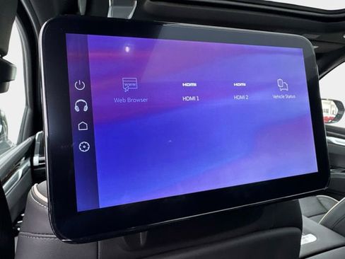 New 2026 Cadillac Escalade ESV Luxury w/ LPO, Radiant Package image 14