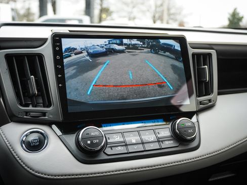 Used 2018 Toyota RAV4 XLE image 25