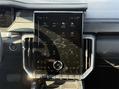 Used 2025 GMC Acadia Elevation image 22